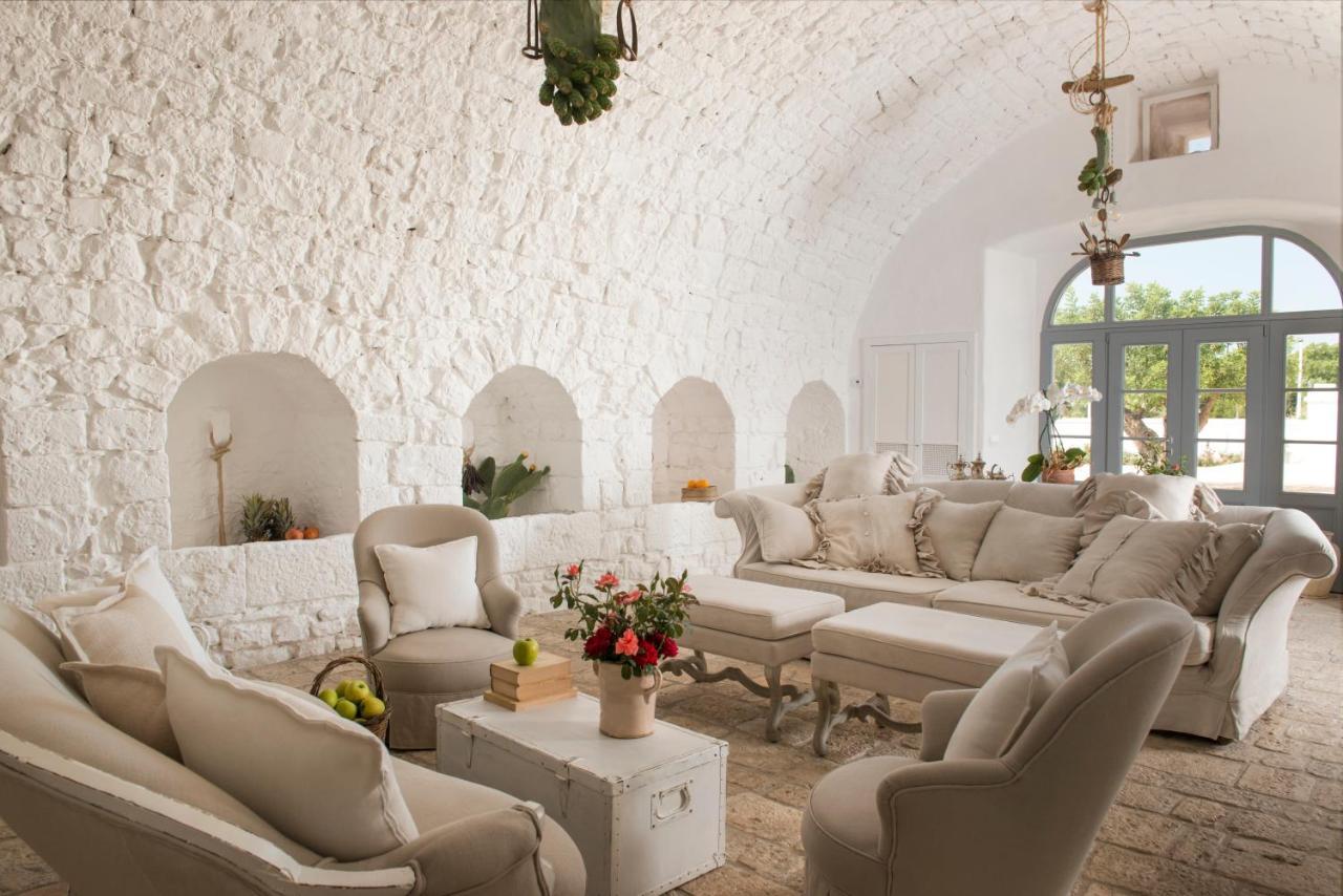 Masseria Le Torri Полиняно а Маре Екстериор снимка