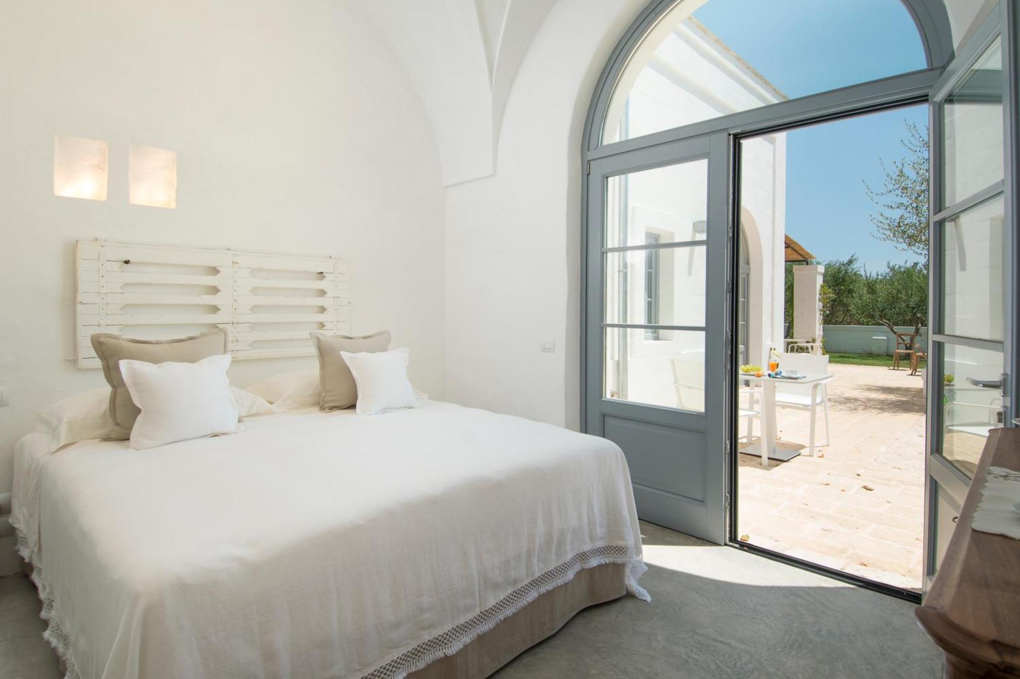 Masseria Le Torri Полиняно а Маре Екстериор снимка